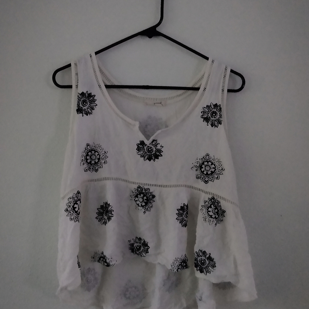 White flowy black flower blouse top